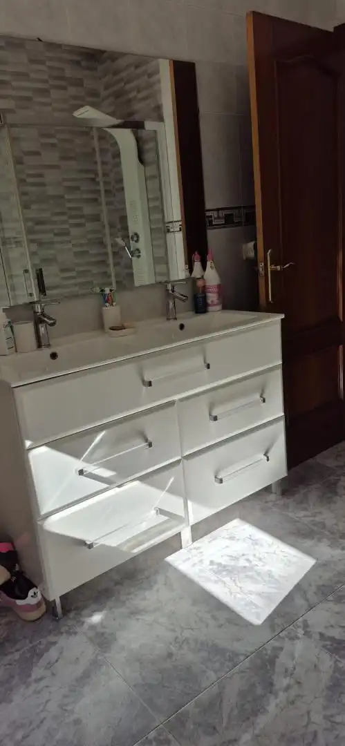 Bathroom of Flat for sale in Baena  with Air Conditioner, Terrace and Storage room