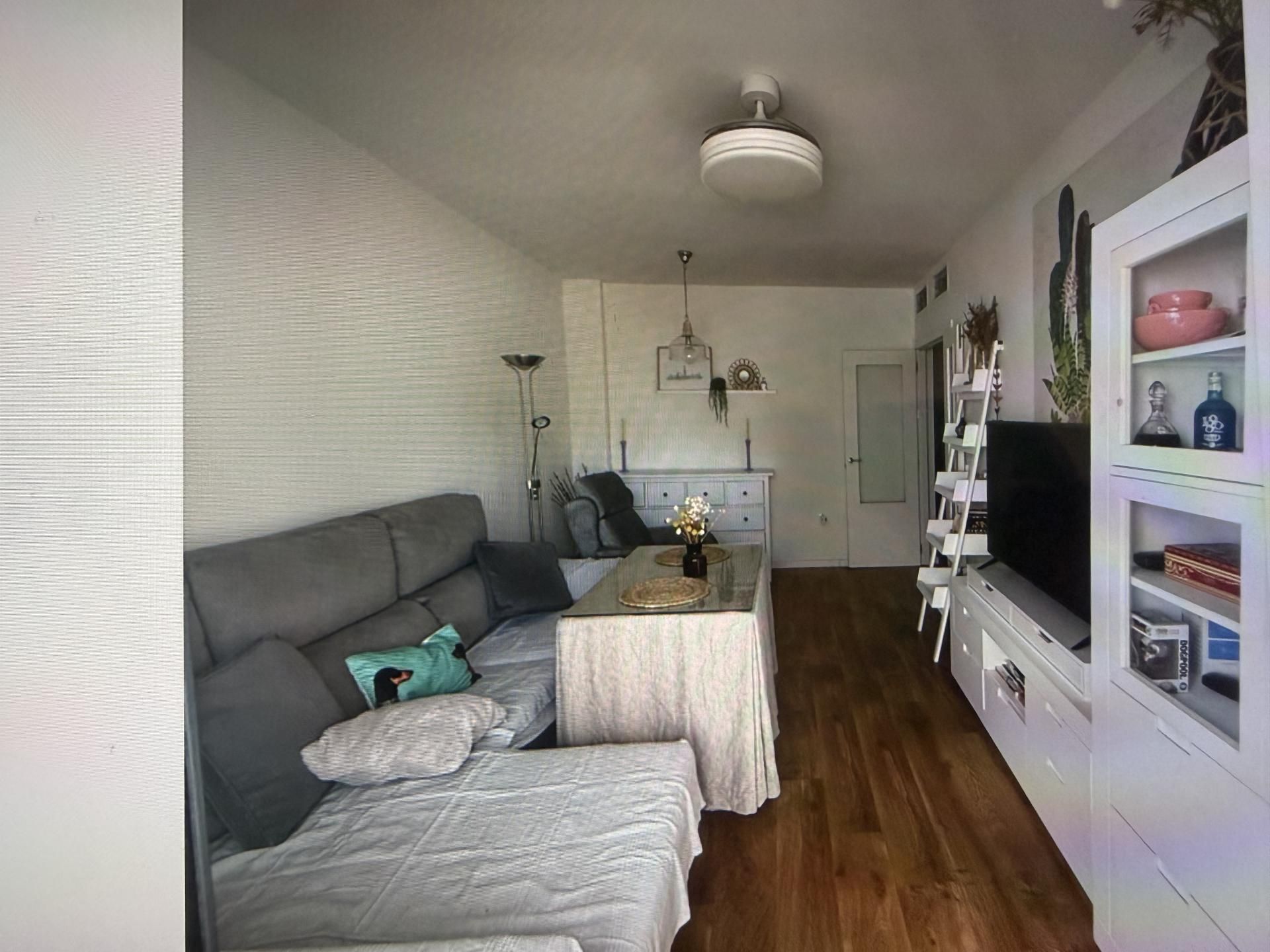 Sala de estar de Piso en venta en San Juan de Aznalfarache con Aire acondicionado, Terraza y Piscina