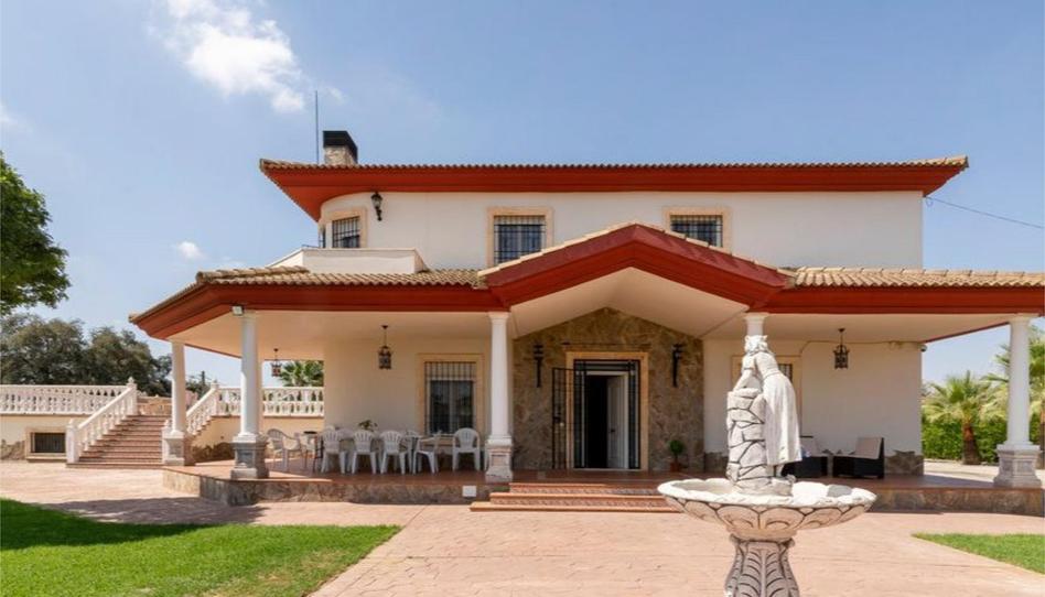 Foto 1 de Casa o chalet de alquiler en Calle Los Califas, 4, La Carlota, Córdoba