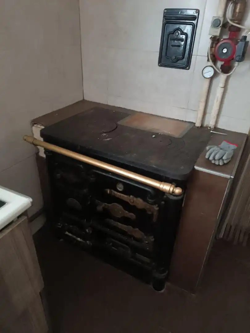 Casa adosada en venda a Calle el Cerrato, 12, El Cristo Cuina de Casa adosada en venda en Palencia amb Calefacció, Parquet i Traster