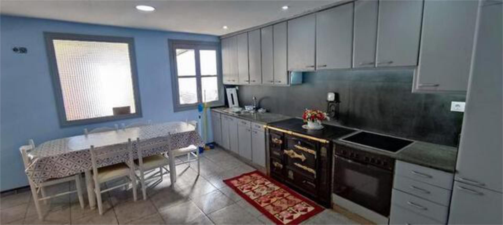 Kitchen of House or chalet for sale in Laza  with Private garden, Terrace and Storage room