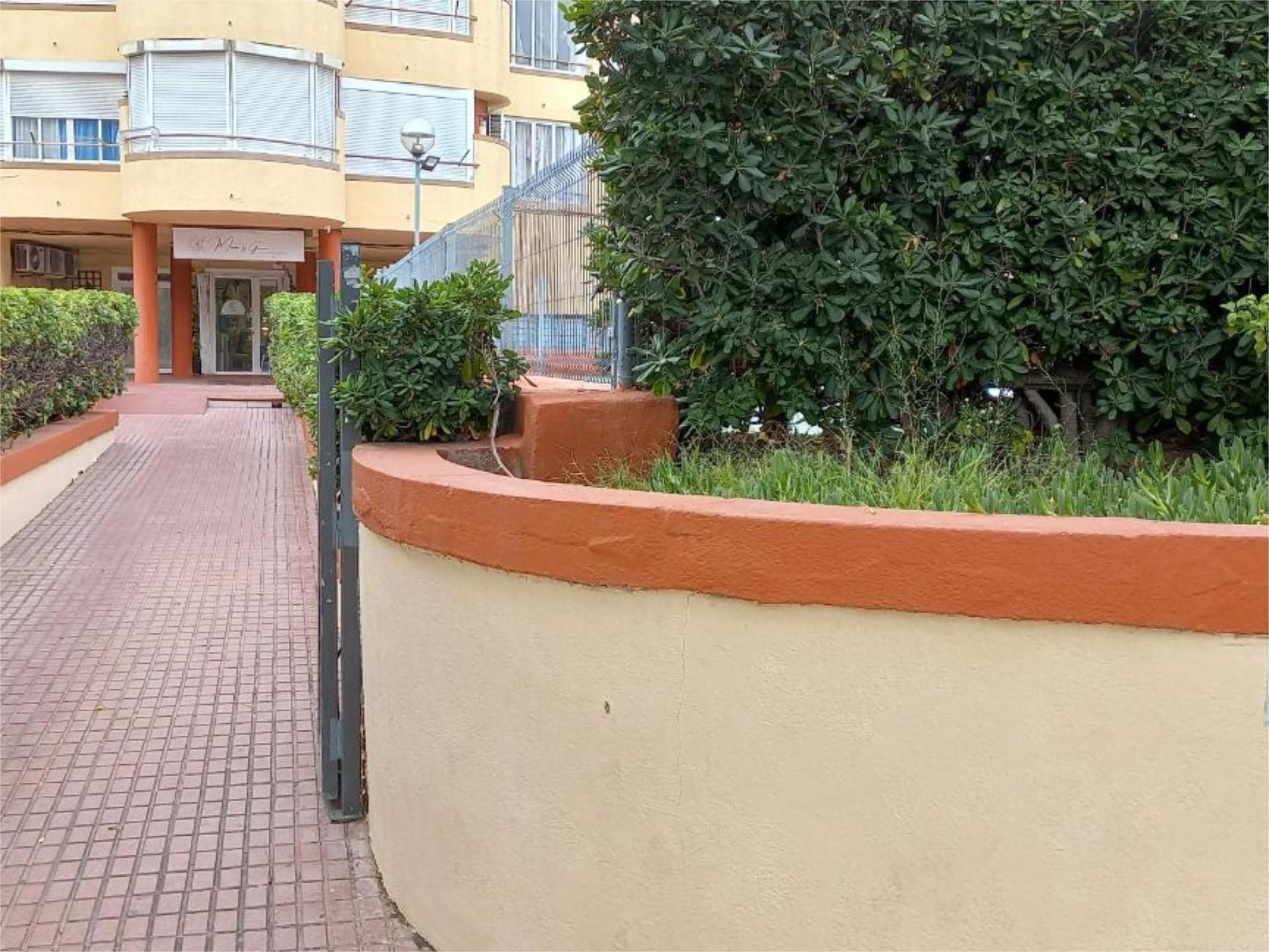 Vista exterior de Estudi en venda en Vila-seca amb Aire condicionat, Piscina i Balcó