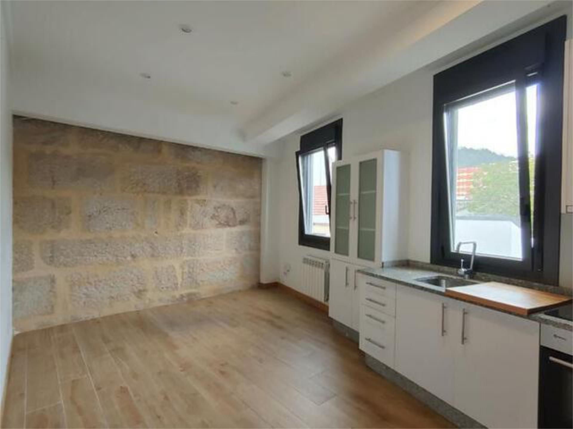Kitchen of Flat to rent in Vigo   with Heating and Storage room
