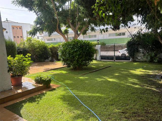 Piso en Venta en Avenida de los Principes de España, 60 en Aguadulce - Almadraba - Punta Candor