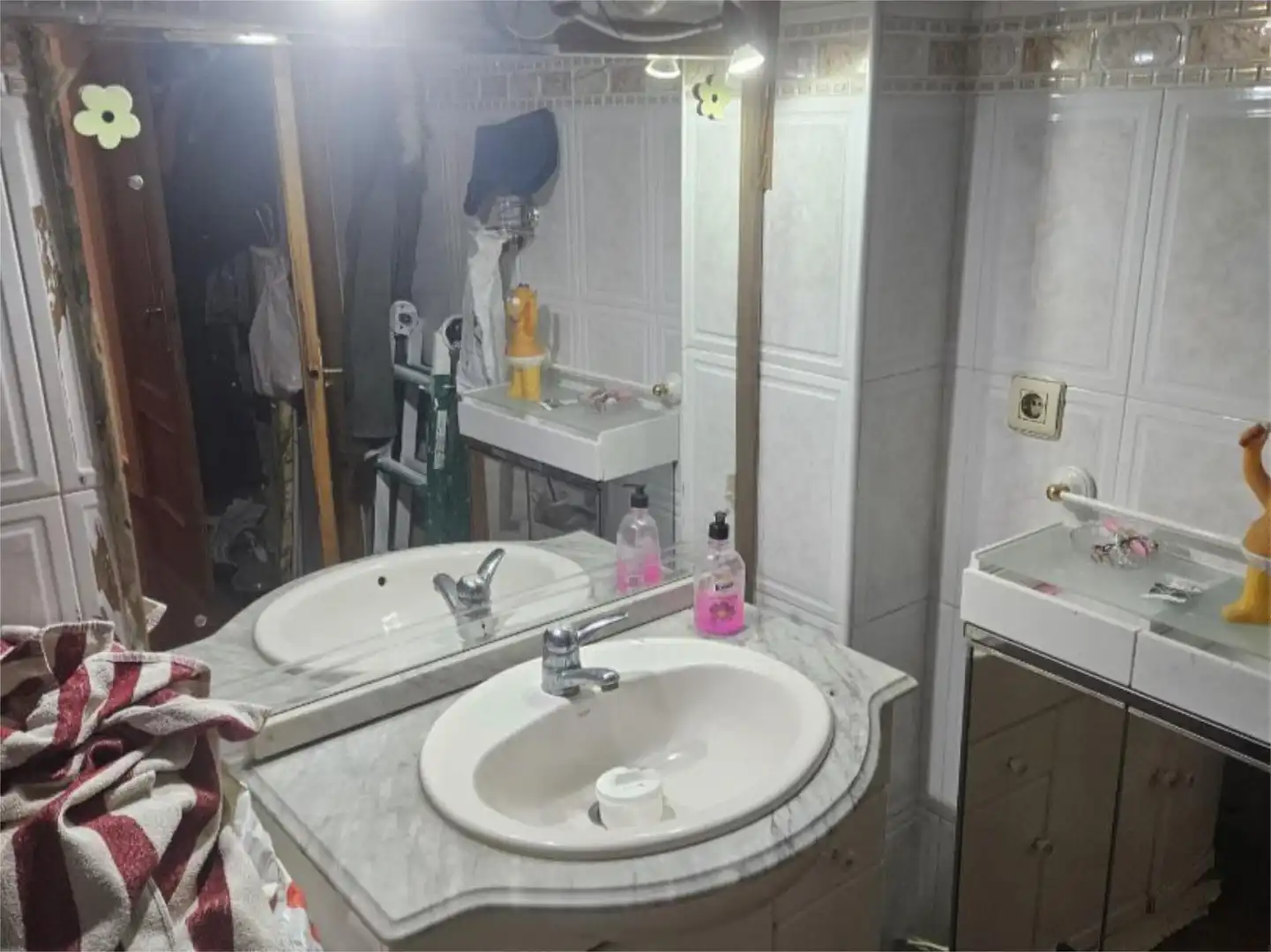 Piso en venta en Carrer Mestre Ramis, 112, Novelda Baño de Piso en venta en Novelda con Trastero, Amueblado y Balcón