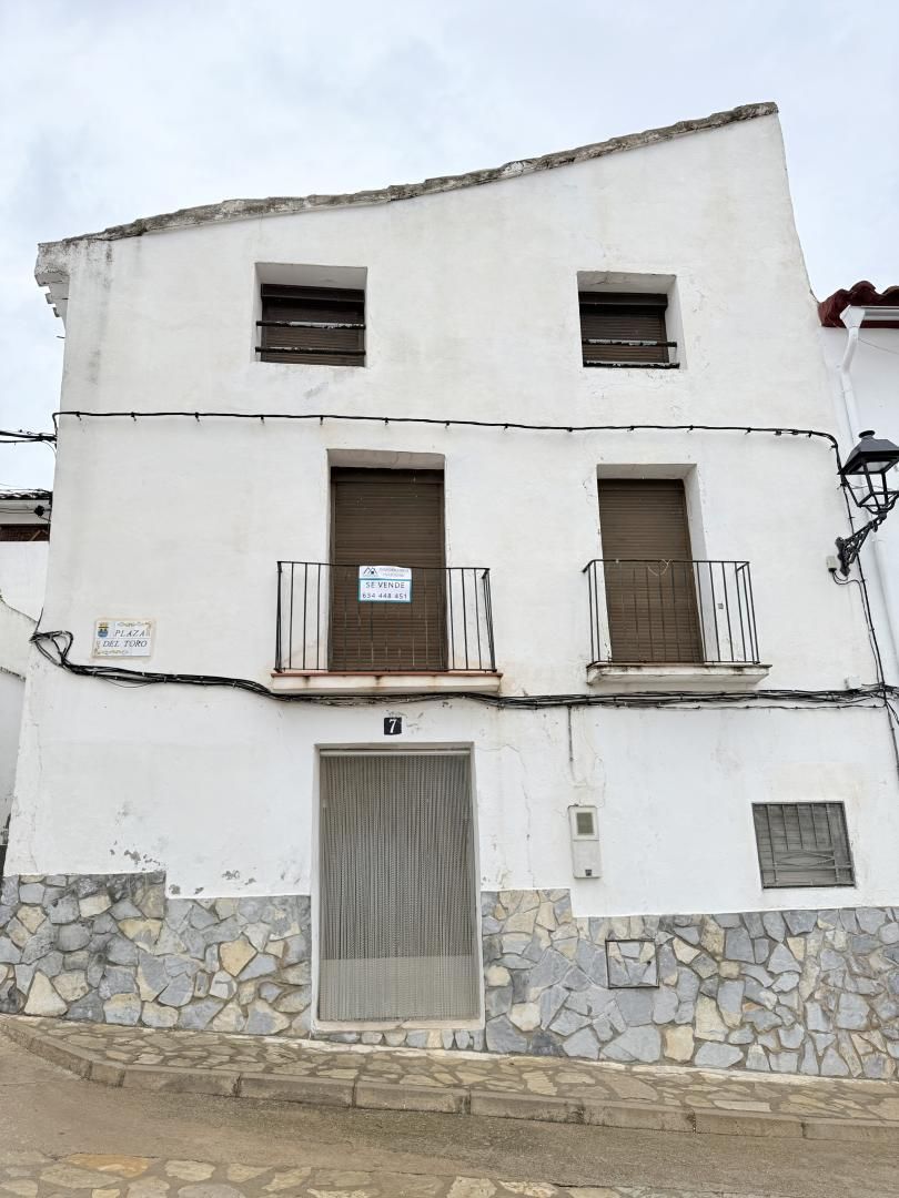 Vista exterior de Casa o xalet en venda en Toga amb Terrassa i Balcó