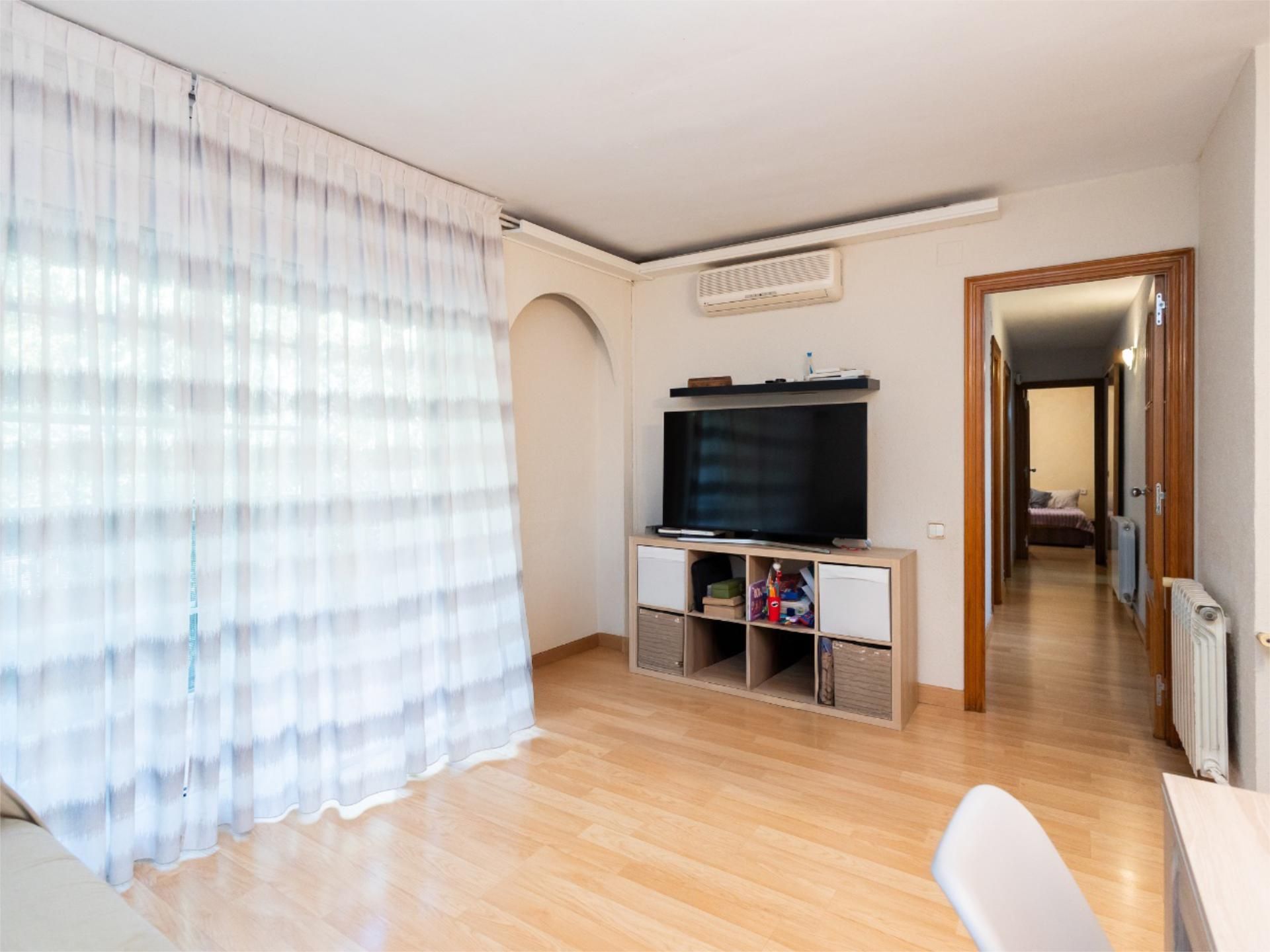 Sala d'estar de Pis en venda en Viladecans amb Aire condicionat i Balcó