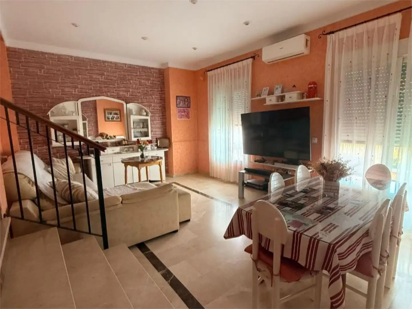 Casa o chalet en venta en Calle Constitución de 1883, 10, Fuentemora Sala de estar de Casa o chalet en venta en Antequera con Aire acondicionado, Calefacción y Terraza