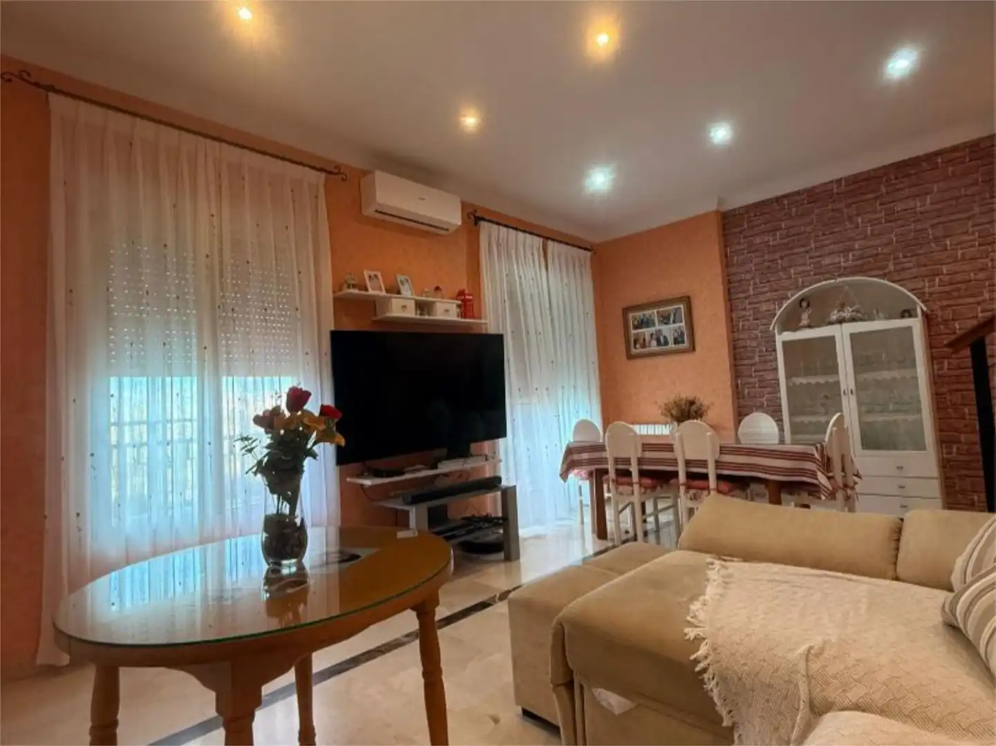 Casa o chalet en venta en Calle Constitución de 1883, 10, Fuentemora Sala de estar de Casa o chalet en venta en Antequera con Aire acondicionado, Calefacción y Terraza