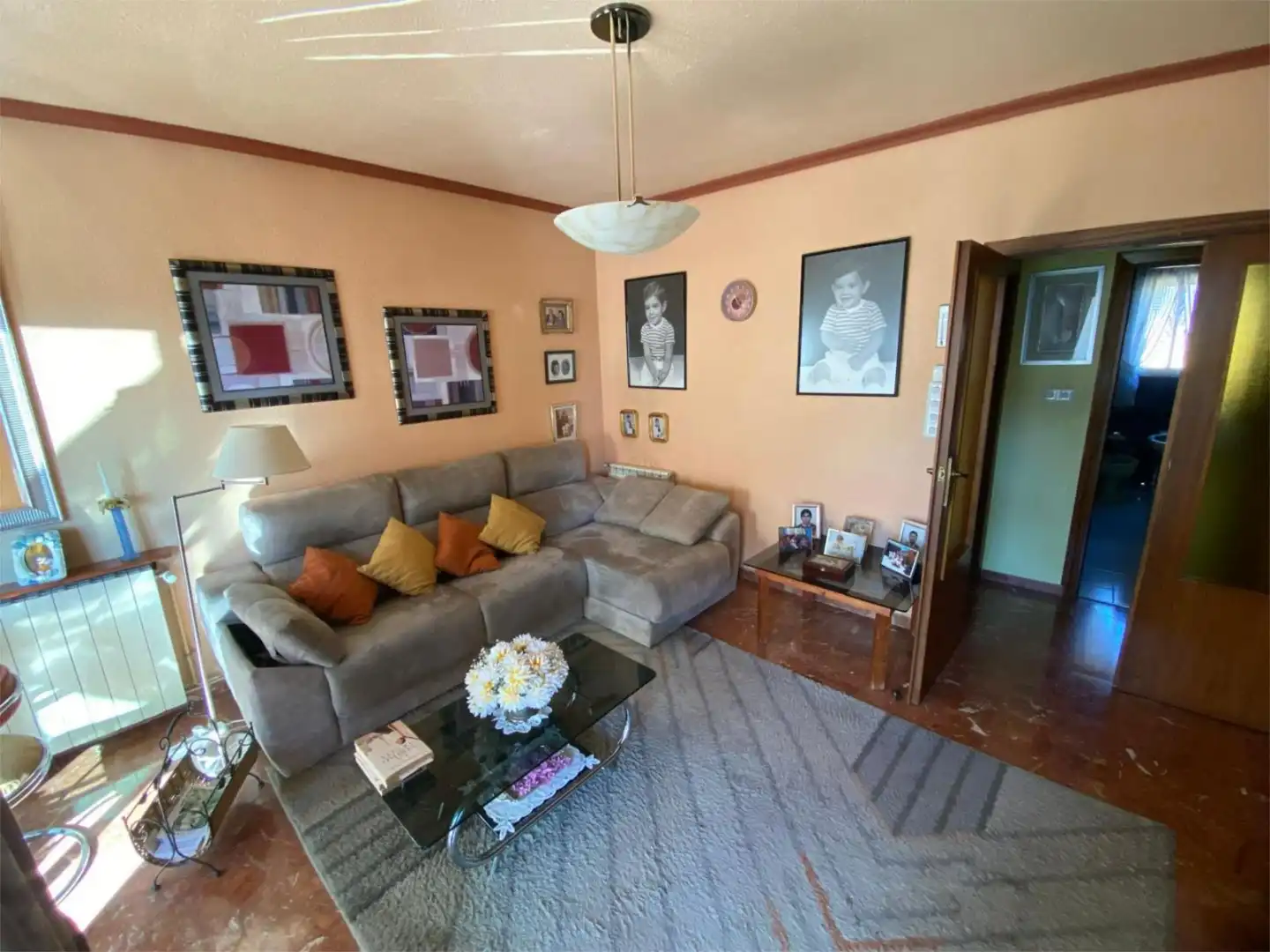 Piso en venta en Calle Santo Cristo, 7, Tudela de Duero Sala de estar de Piso en venta en Tudela de Duero con Terraza y Balcón