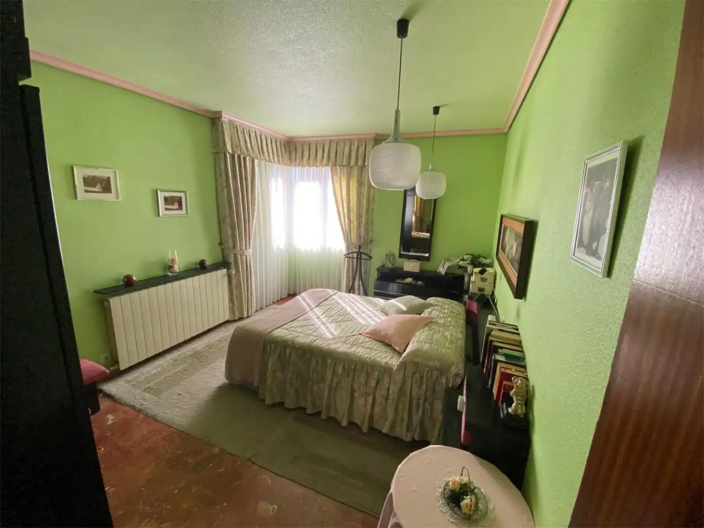 Piso en venta en Calle Santo Cristo, 7, Tudela de Duero Habitación de Piso en venta en Tudela de Duero con Terraza y Balcón