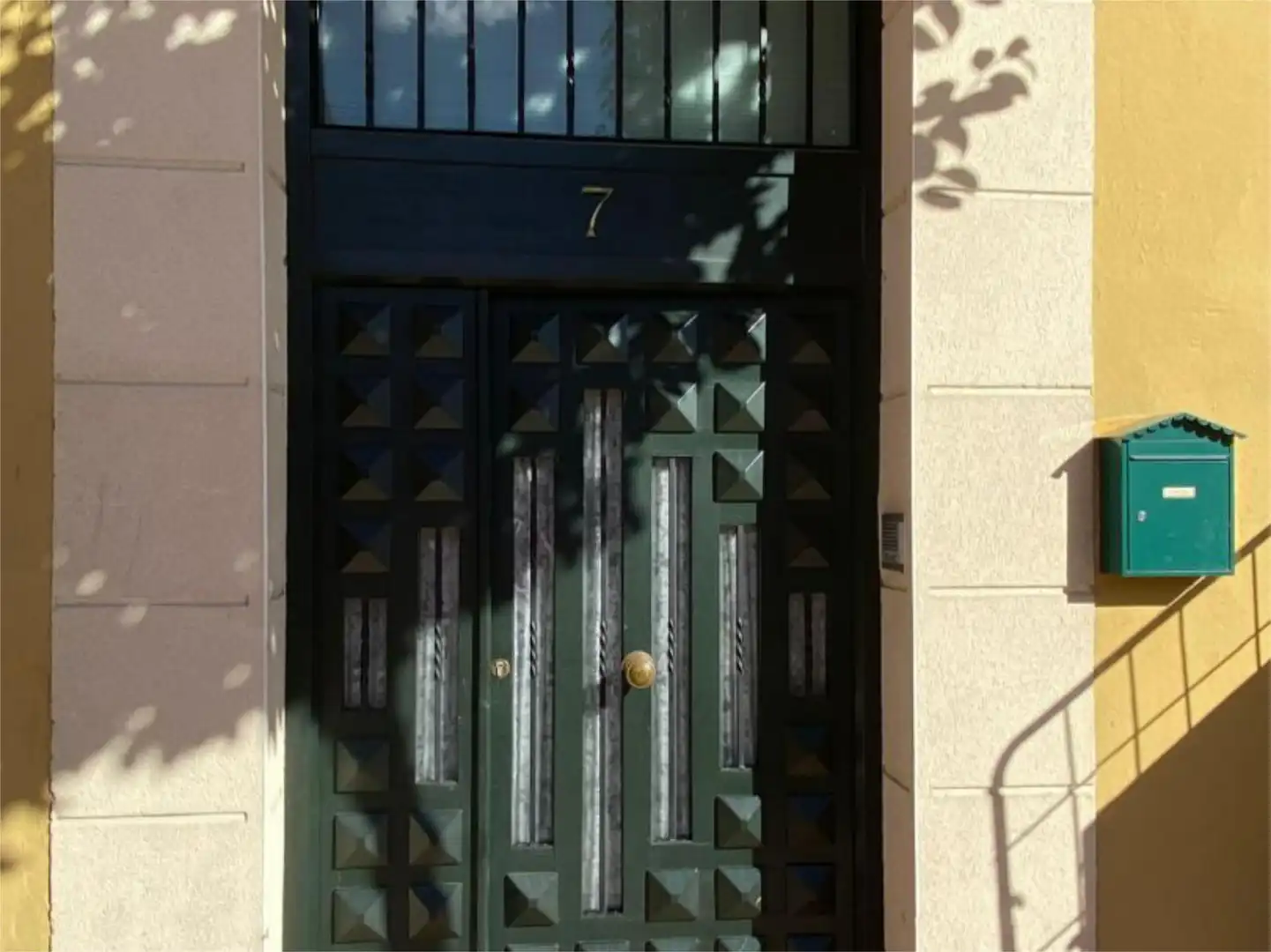 Piso en venta en Calle Santo Cristo, 7, Tudela de Duero Vista exterior de Piso en venta en Tudela de Duero con Terraza y Balcón
