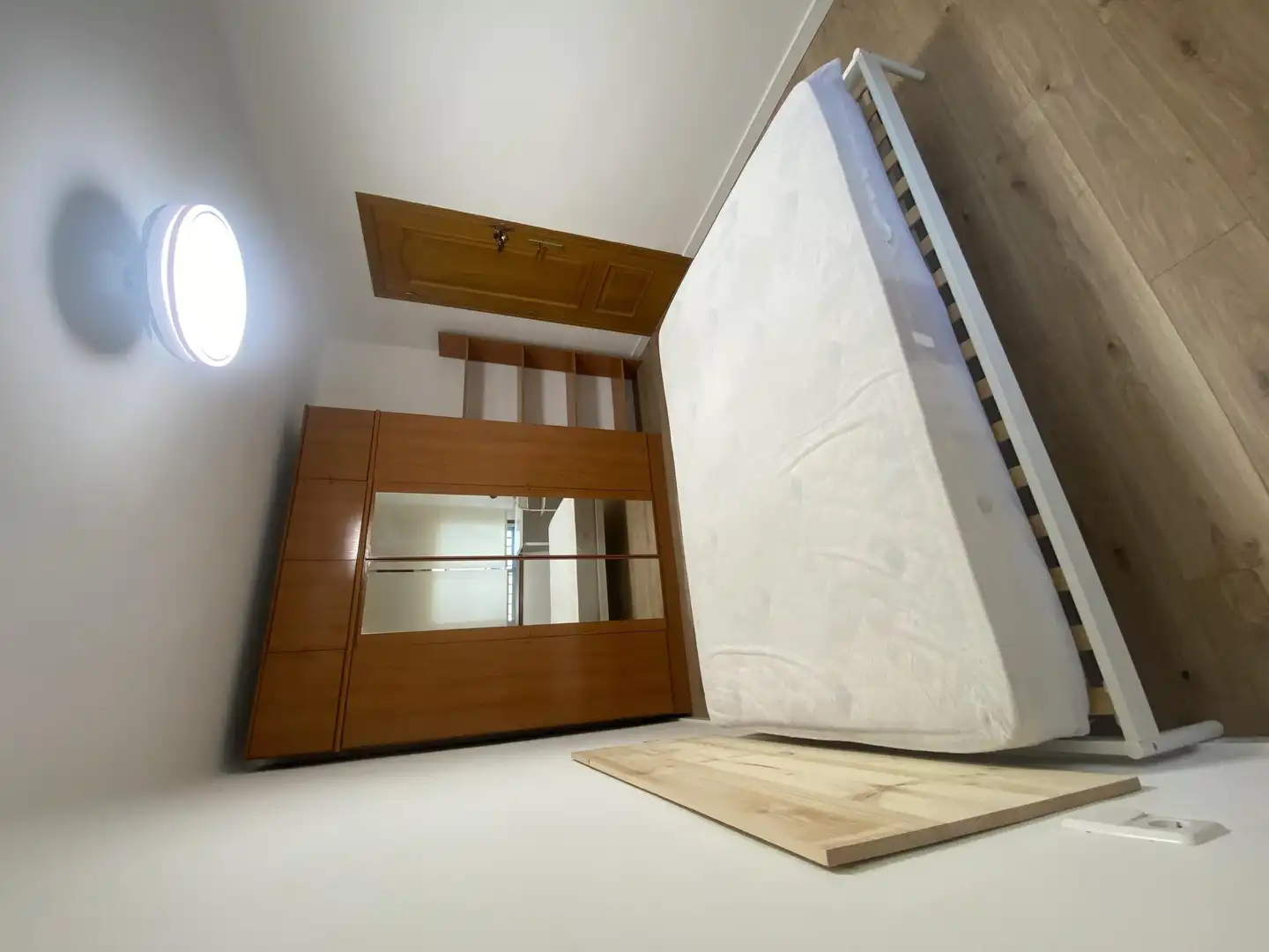 Bedroom of Flat for share in Terrassa  with Air Conditioner, Parquet flooring and Furnished