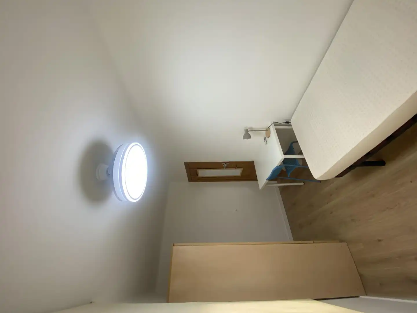 Bedroom of Flat for share in Terrassa  with Air Conditioner, Parquet flooring and Furnished