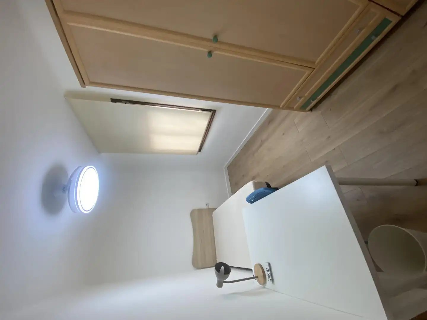Bedroom of Flat for share in Terrassa  with Air Conditioner, Parquet flooring and Furnished