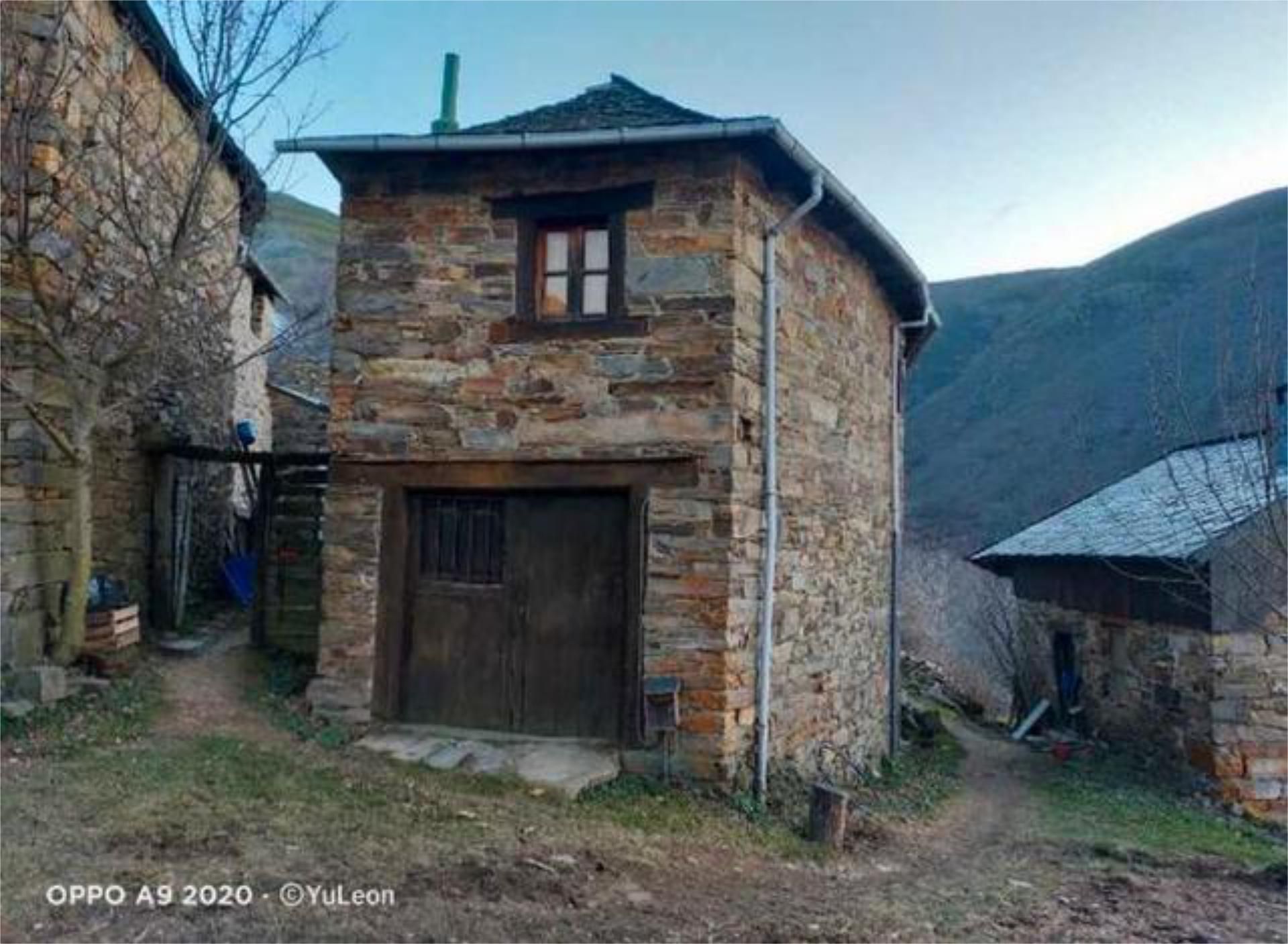 Exterior view of House or chalet for sale in Ponferrada