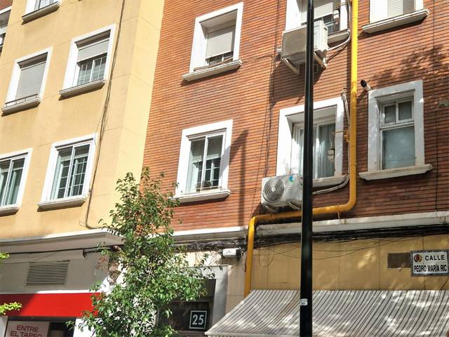 Piso en Venta en Calle de Pedro María Ric, 25 en Paseo Constitución - Las Damas
