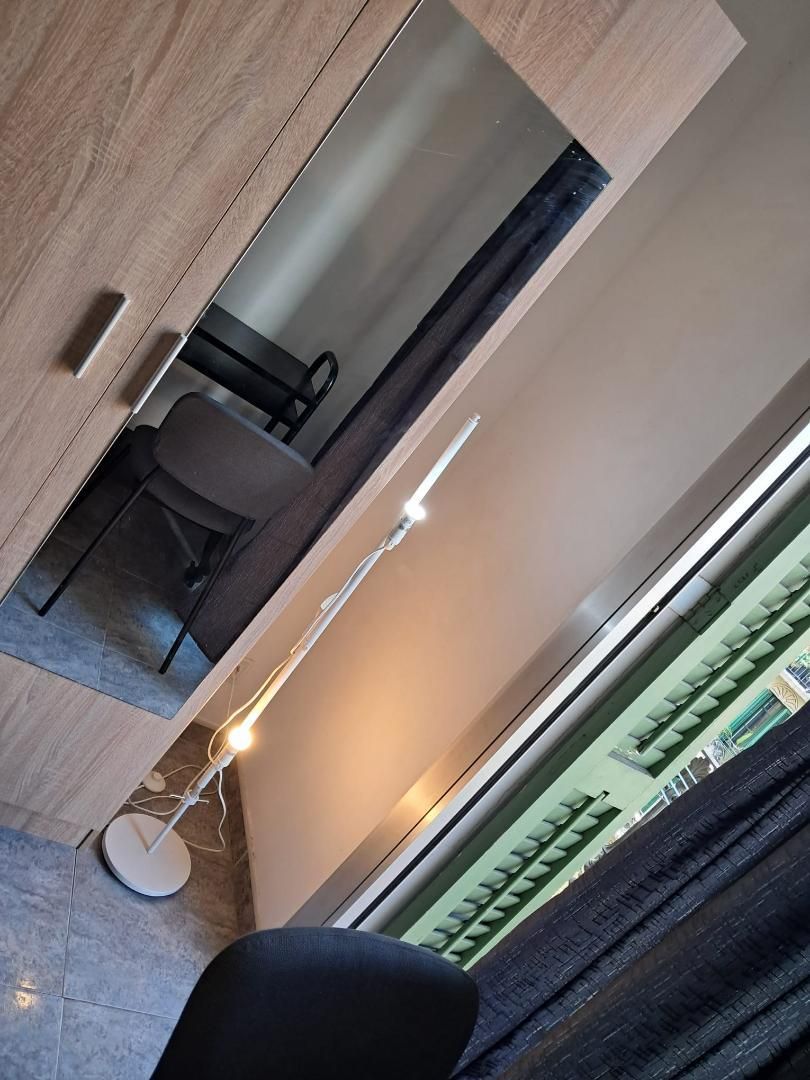 Terrassa de Apartament per a compartir en  Barcelona Capital amb Moblat, Forn i Rentadora