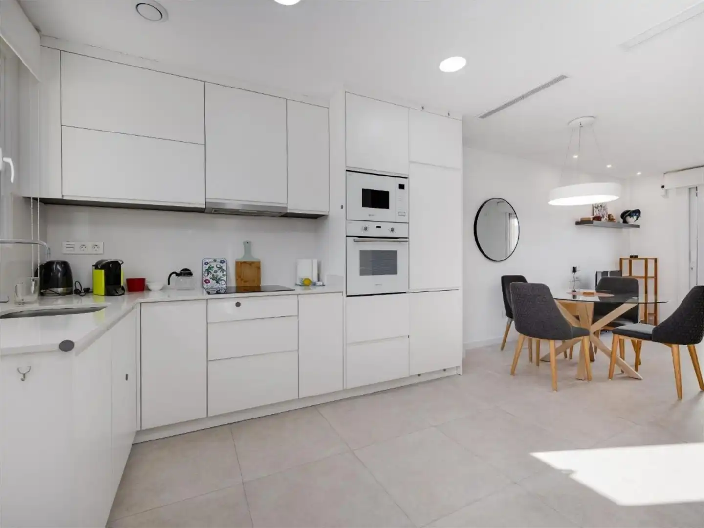 Flat for sale in Calle Francisco de Quevedo, 11, Aguas Nuevas Kitchen of Flat for sale in Torrevieja with Air Conditioner, Terrace and Swimming Pool