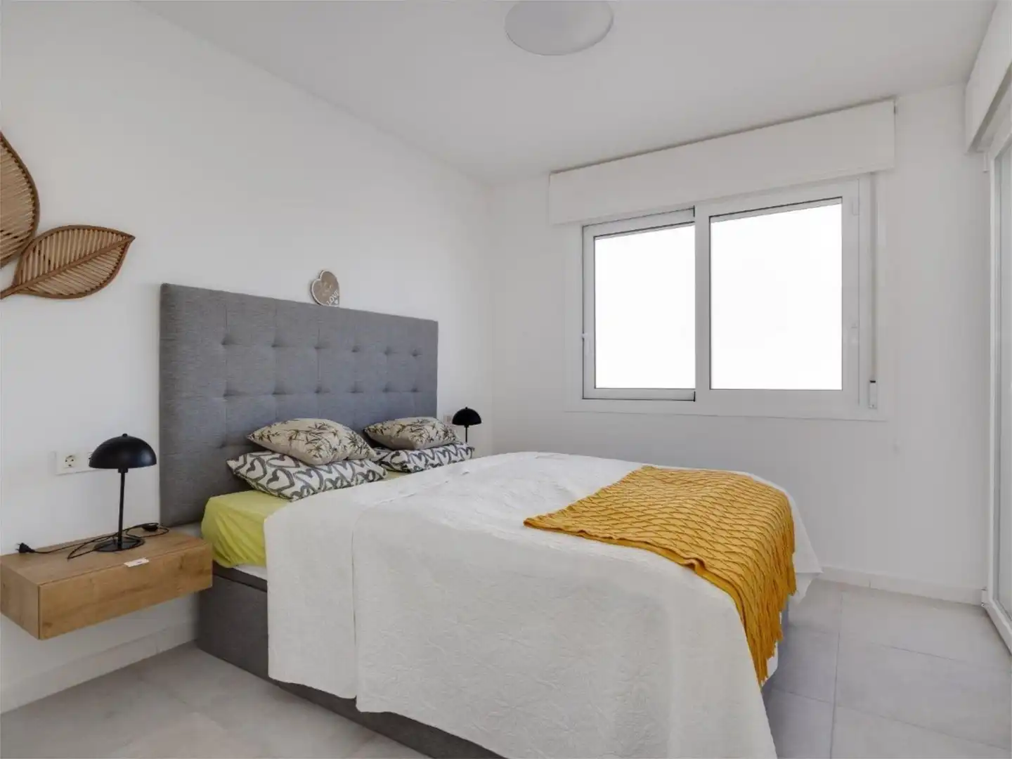 Flat for sale in Calle Francisco de Quevedo, 11, Aguas Nuevas Bedroom of Flat for sale in Torrevieja with Air Conditioner, Terrace and Swimming Pool