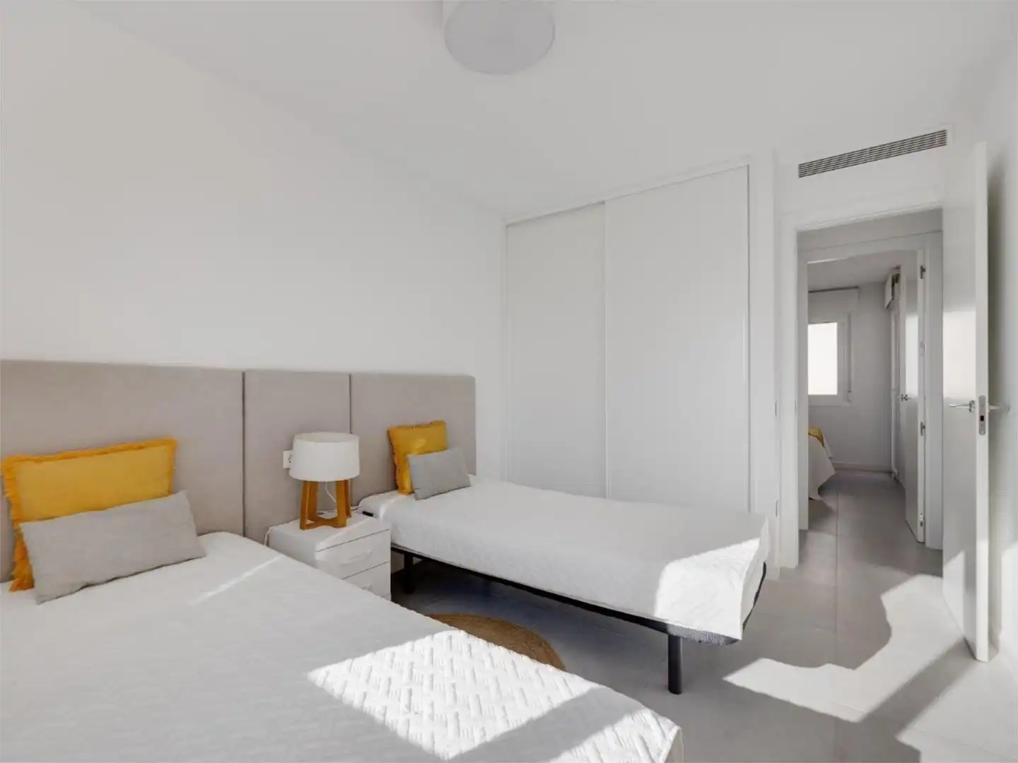 Flat for sale in Calle Francisco de Quevedo, 11, Aguas Nuevas Bedroom of Flat for sale in Torrevieja with Air Conditioner, Terrace and Swimming Pool