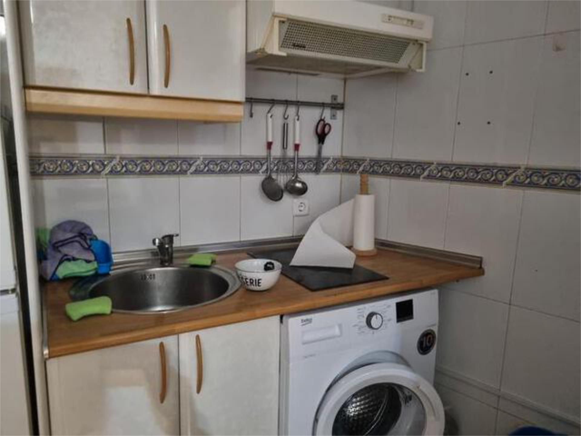 Cocina de Piso en venta en  Madrid Capital con Amueblado
