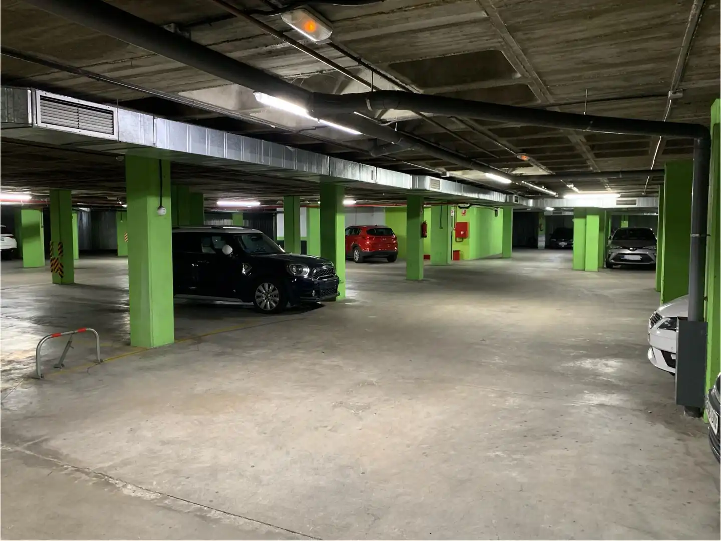 Garage for sale in Calle Fuente Cisneros, 78, Parque Oeste - Fuente Cisneros Parking of Garage for sale in Alcorcón