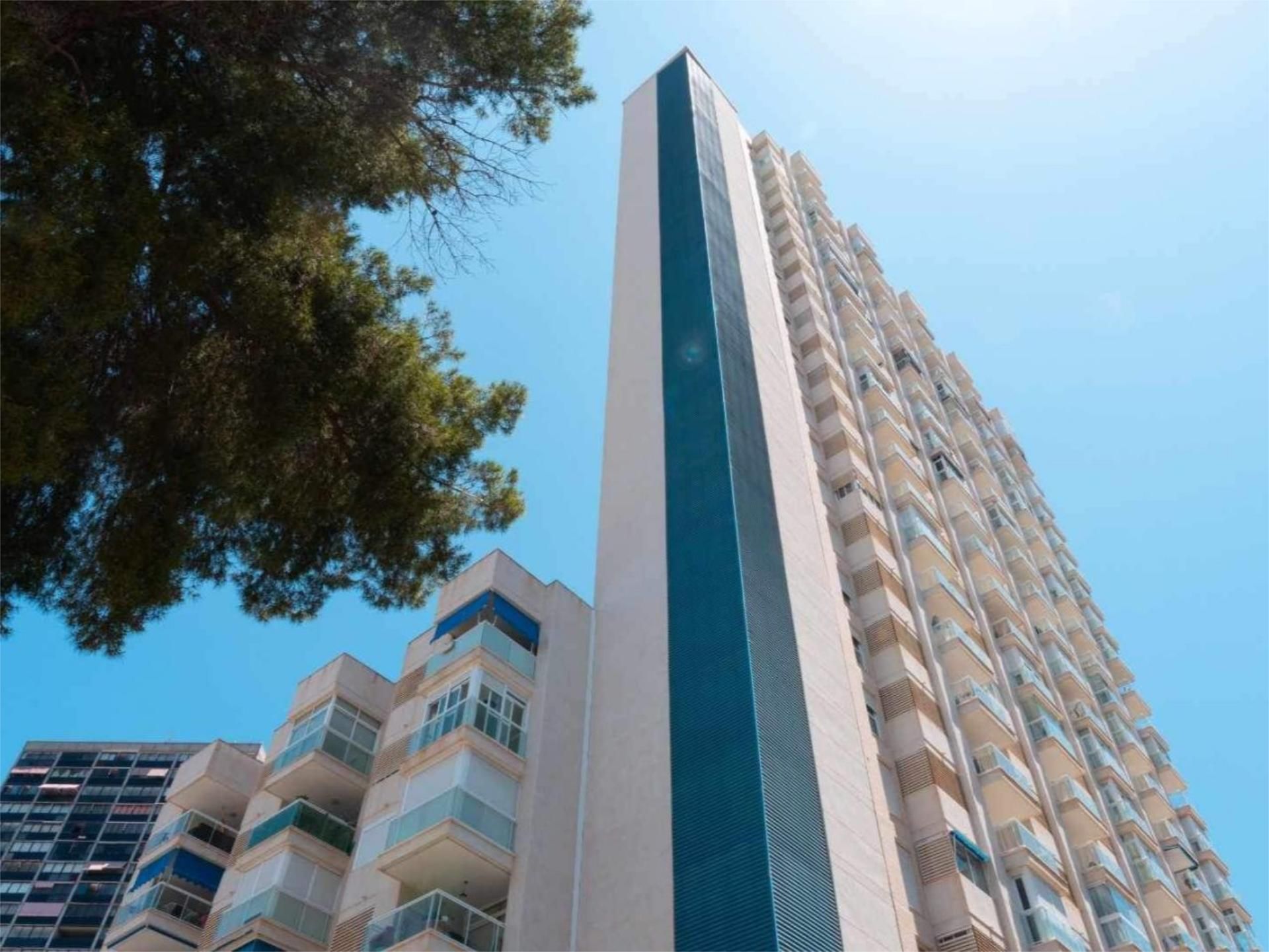 Vista exterior de Pis de lloguer en Benidorm amb Aire condicionat, Calefacció i Terrassa