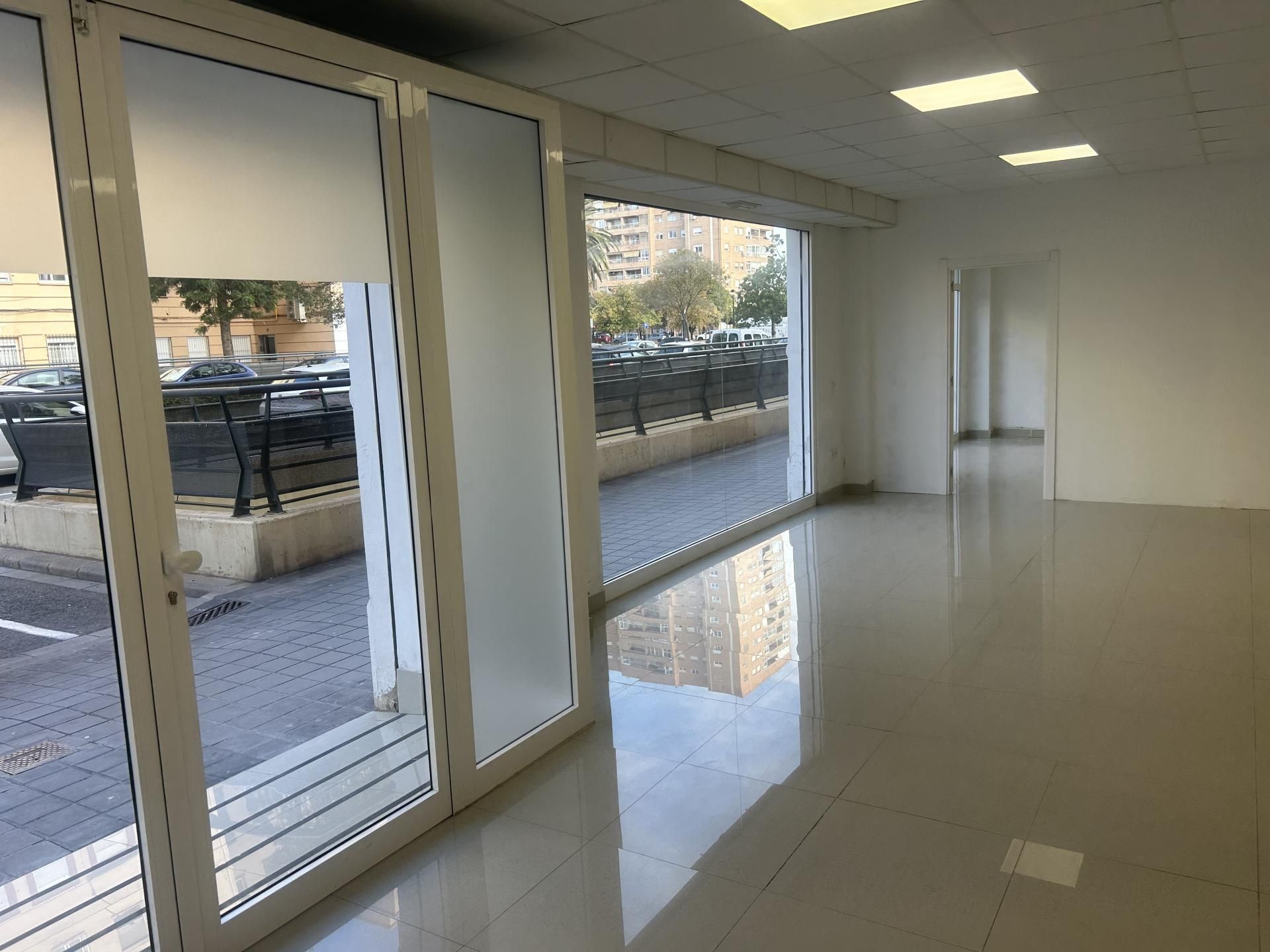 Premises to rent in  Valencia Capital