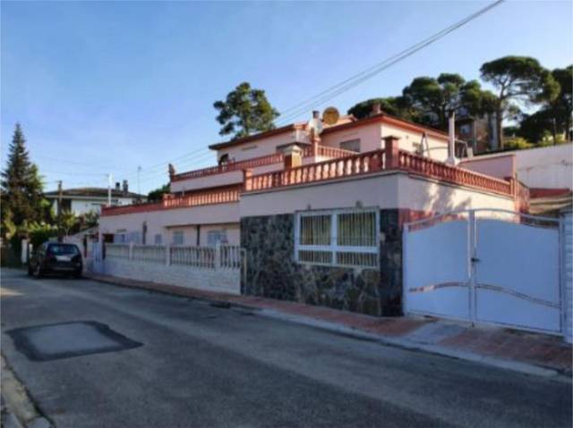 Planta baja en Alquiler en Carrer Pirineus, 12 en Maçanet de la Selva pueblo