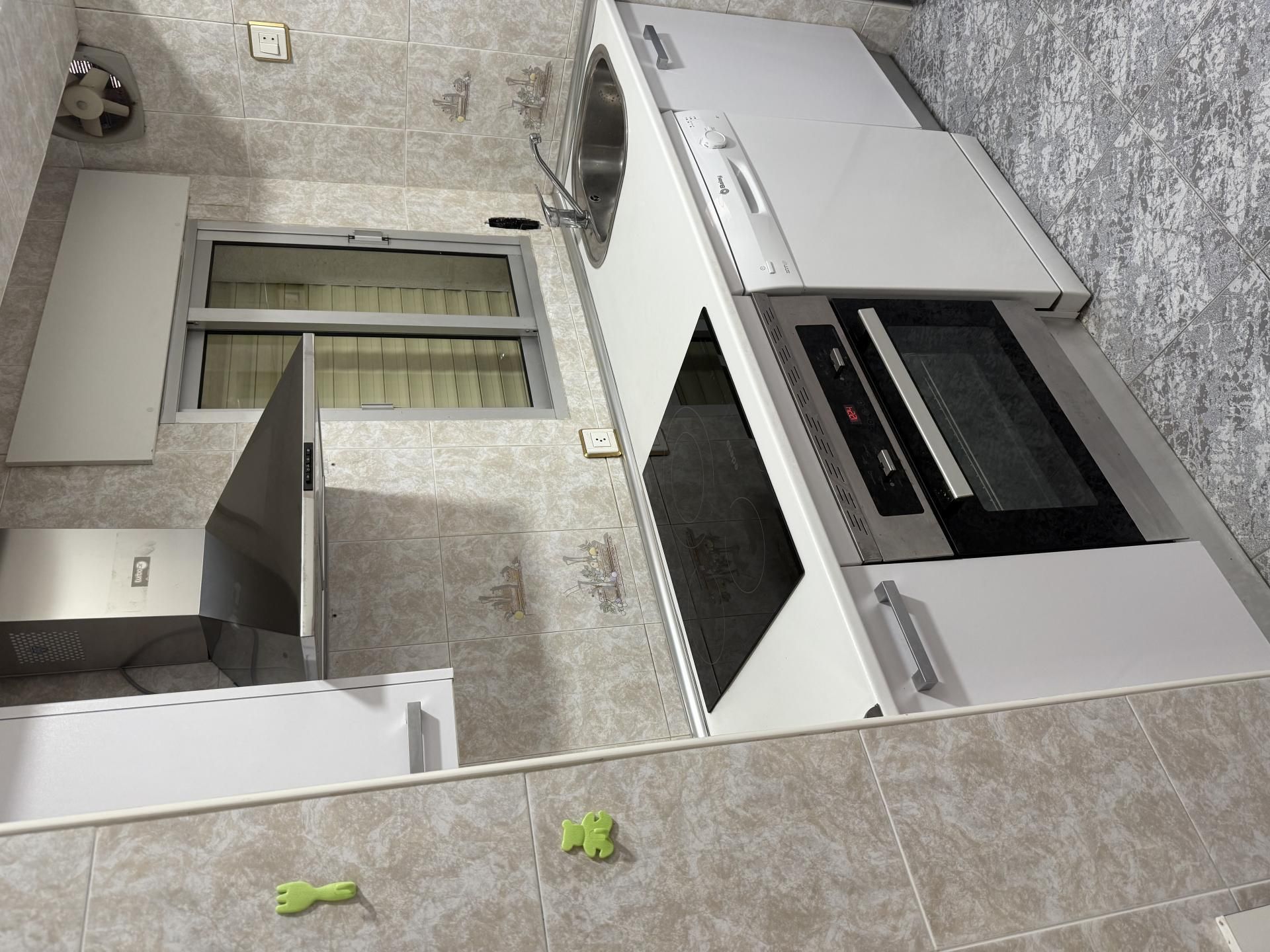 Kitchen of Flat to rent in Jaraíz de la Vera  with Air Conditioner, Terrace and Furnished