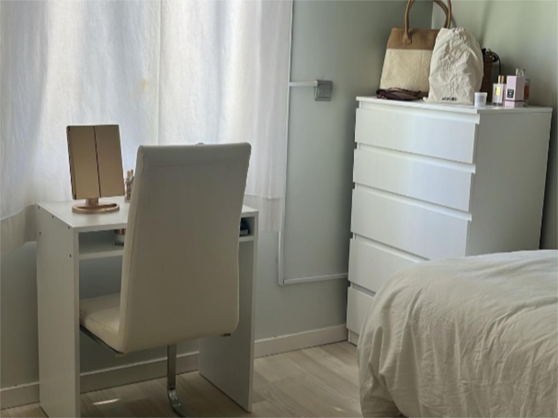 Dormitori de Pis de lloguer en Marbella amb Aire condicionat, Calefacció i Parquet