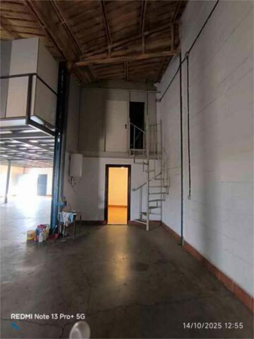 Industrial buildings to rent in  Sevilla Capital