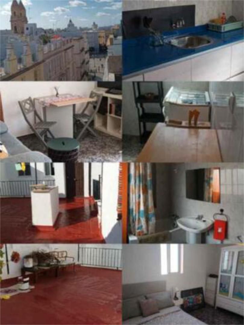 Exterior view of Flat to rent in  Cádiz Capital  with Terrace, Furnished and Pets allowed