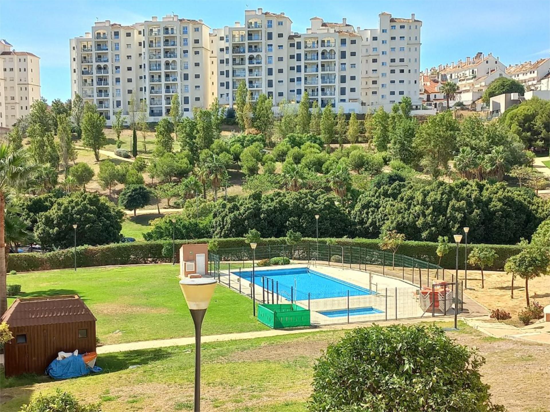 Swimming pool of Flat for sale in Estepona  with Air Conditioner, Terrace and Swimming Pool