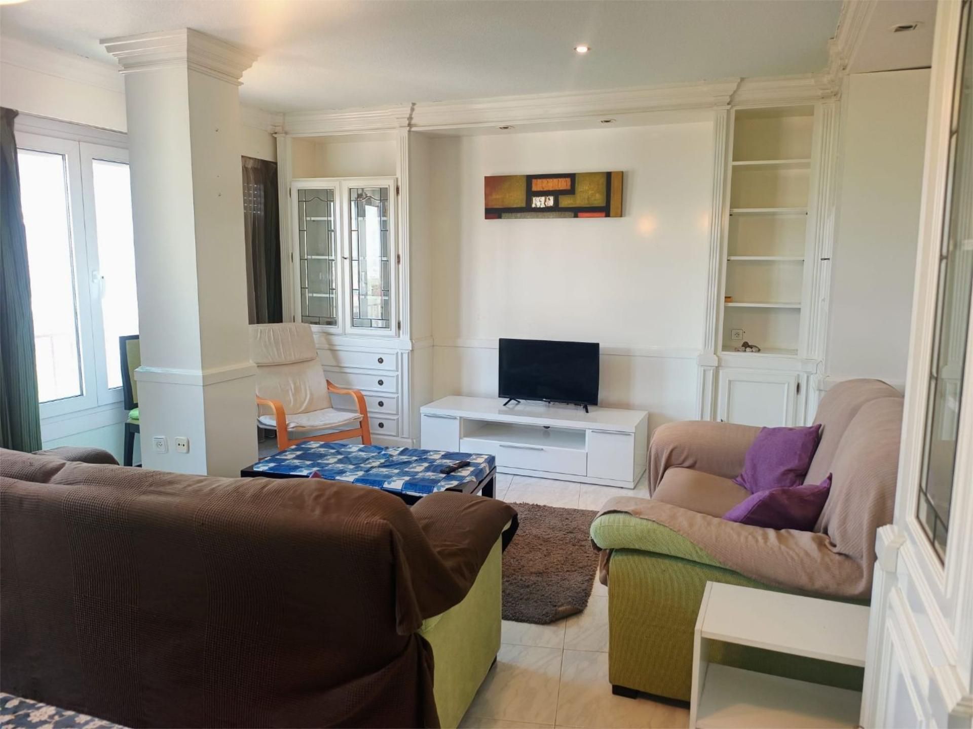 Wohnzimmer von Wohnung miete in Petrer mit Möbliert