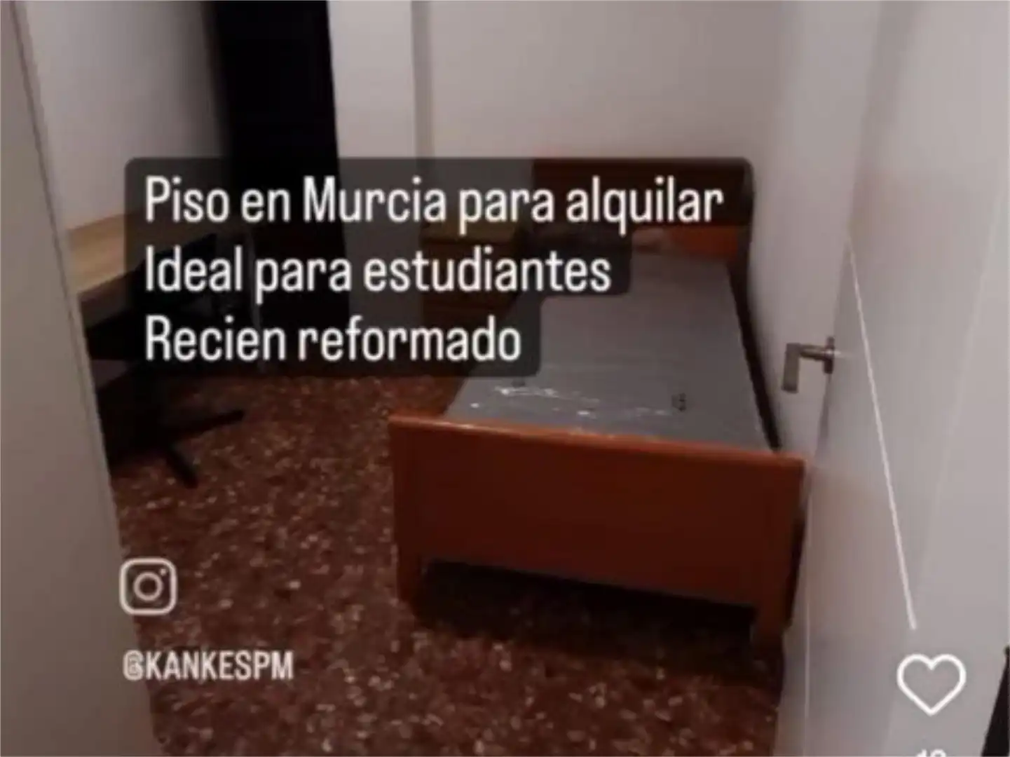 Pis de lloguer a Calle Princesa, 1, El Carmen Dormitori de Pis de lloguer en Murcia amb Moblat