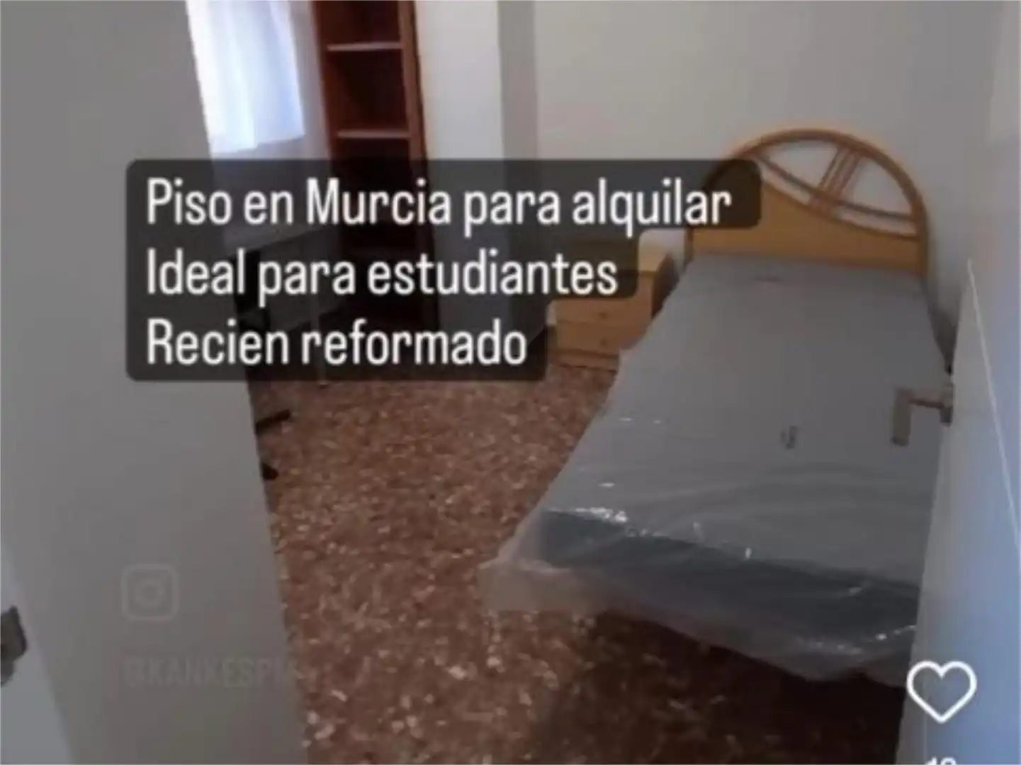 Pis de lloguer a Calle Princesa, 1, El Carmen Dormitori de Pis de lloguer en Murcia amb Moblat