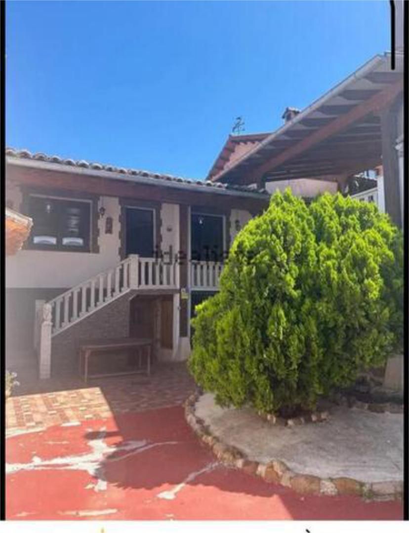 Exterior view of House or chalet to rent in Rioseco de Tapia  with Heating, Private garden and Terrace