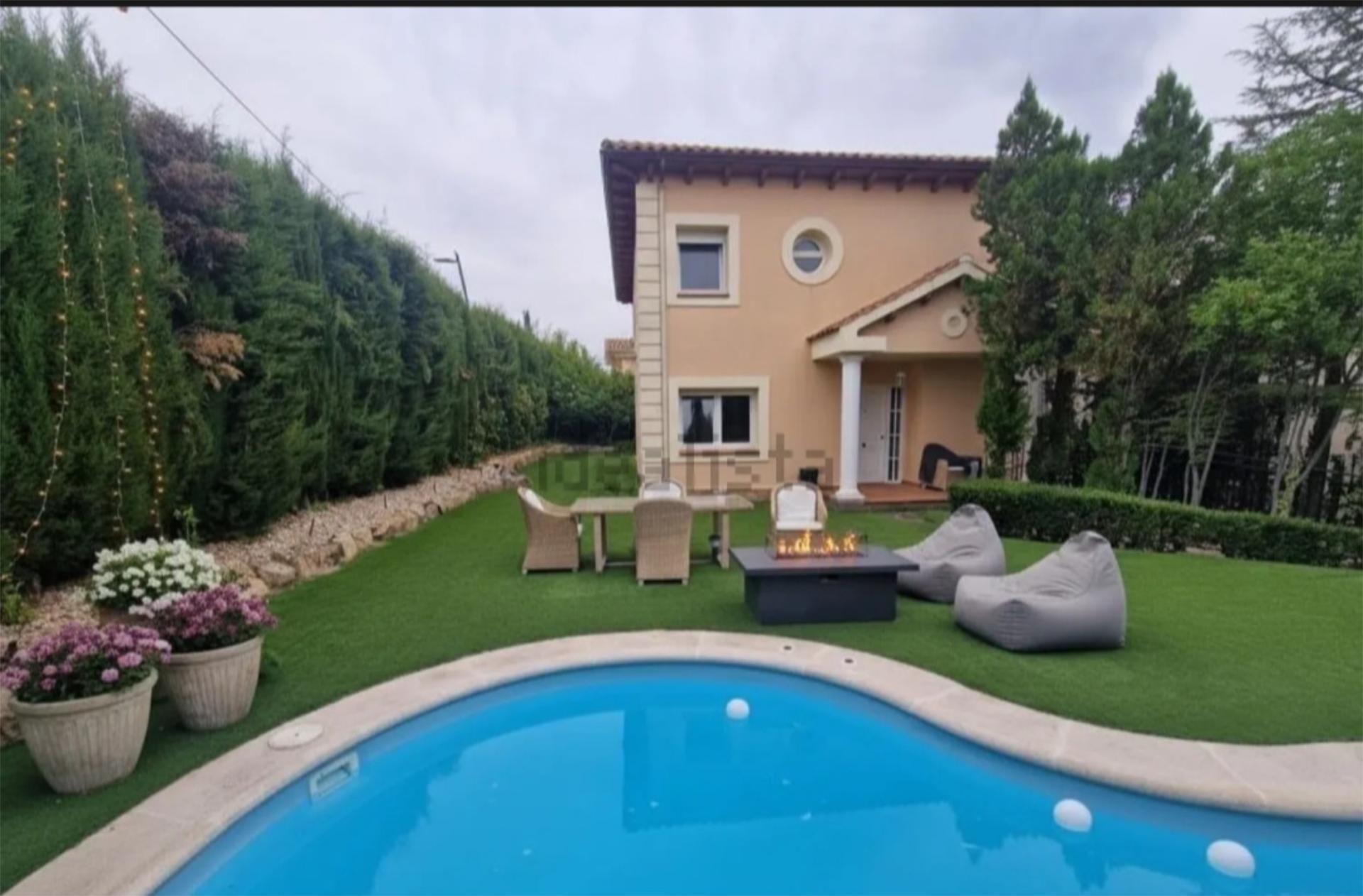 Exterior view of House or chalet for sale in Torrelodones  with Terrace, Swimming Pool and Balcony