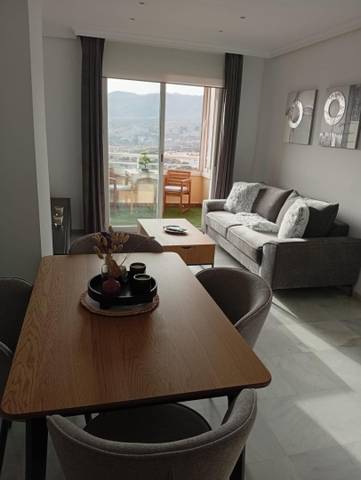 Piso en Alquiler en Calle Sierra de Gredos, 29 en Piedras Redondas - Torrecárdenas