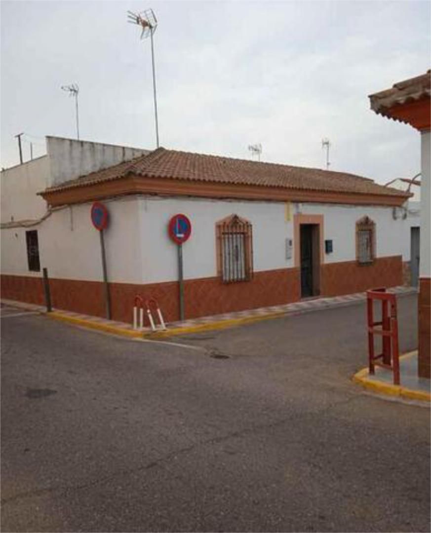 Vista exterior de Casa o xalet en venda en Fuente Palmera
