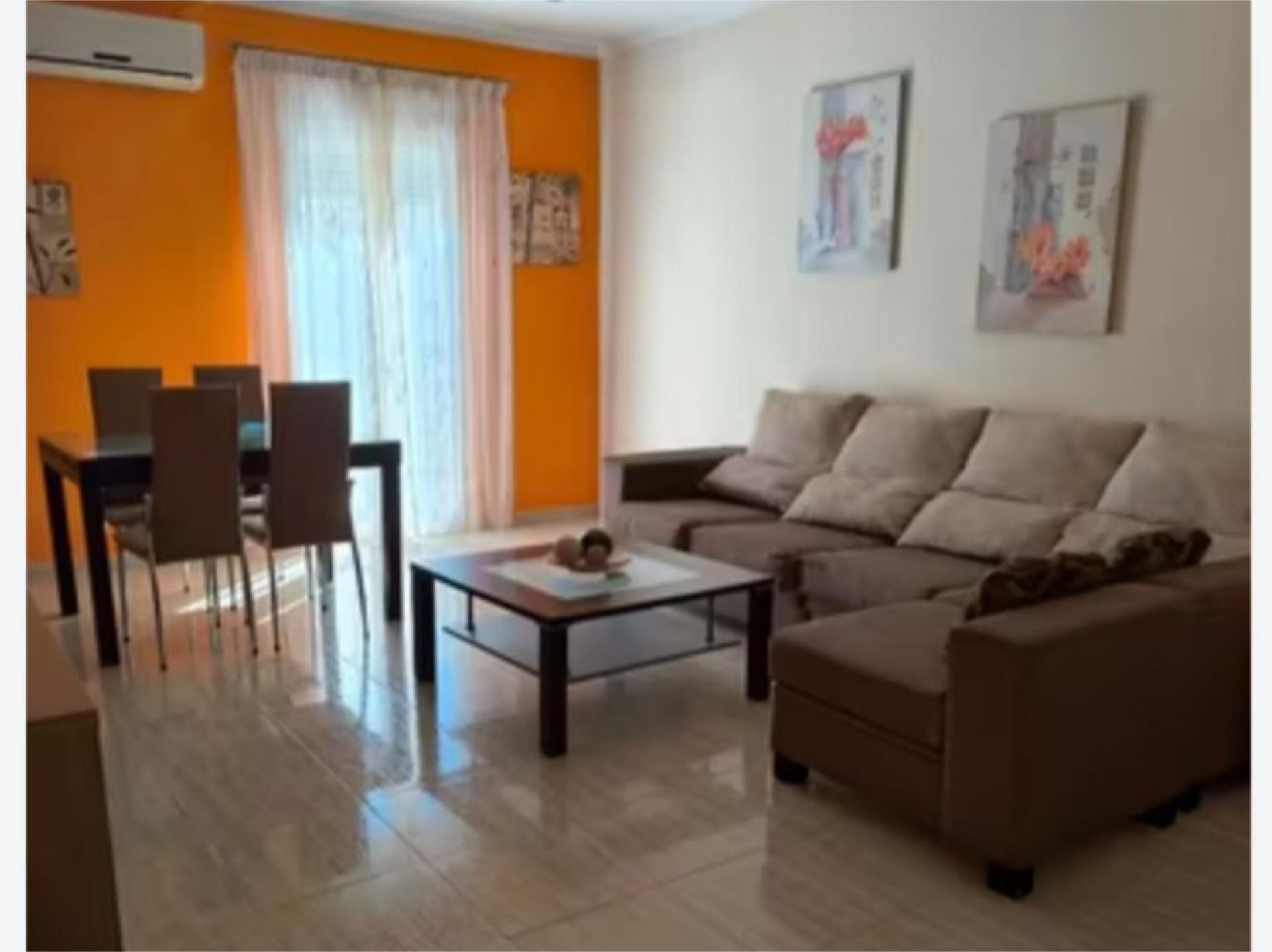 Sala de estar de Piso de alquiler en Valverde del Camino con Aire acondicionado y Amueblado