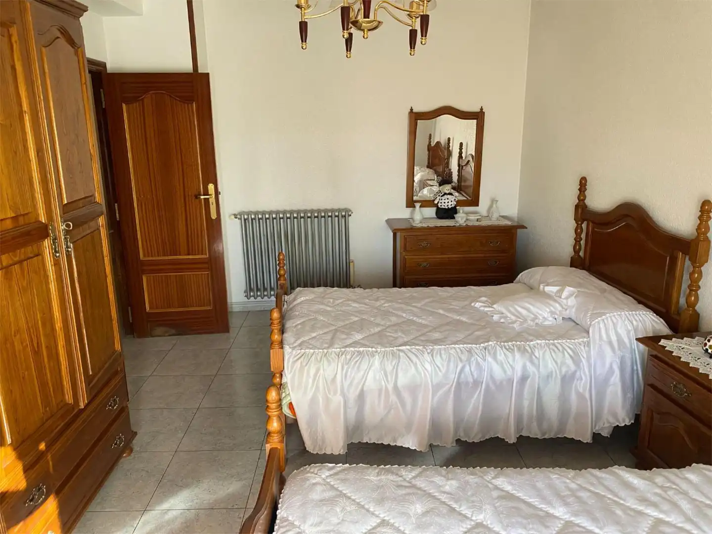 Piso en venta en Calle de Requejo, 223, Fermoselle Habitación de Piso en venta en Fermoselle con Calefacción, Terraza y Trastero