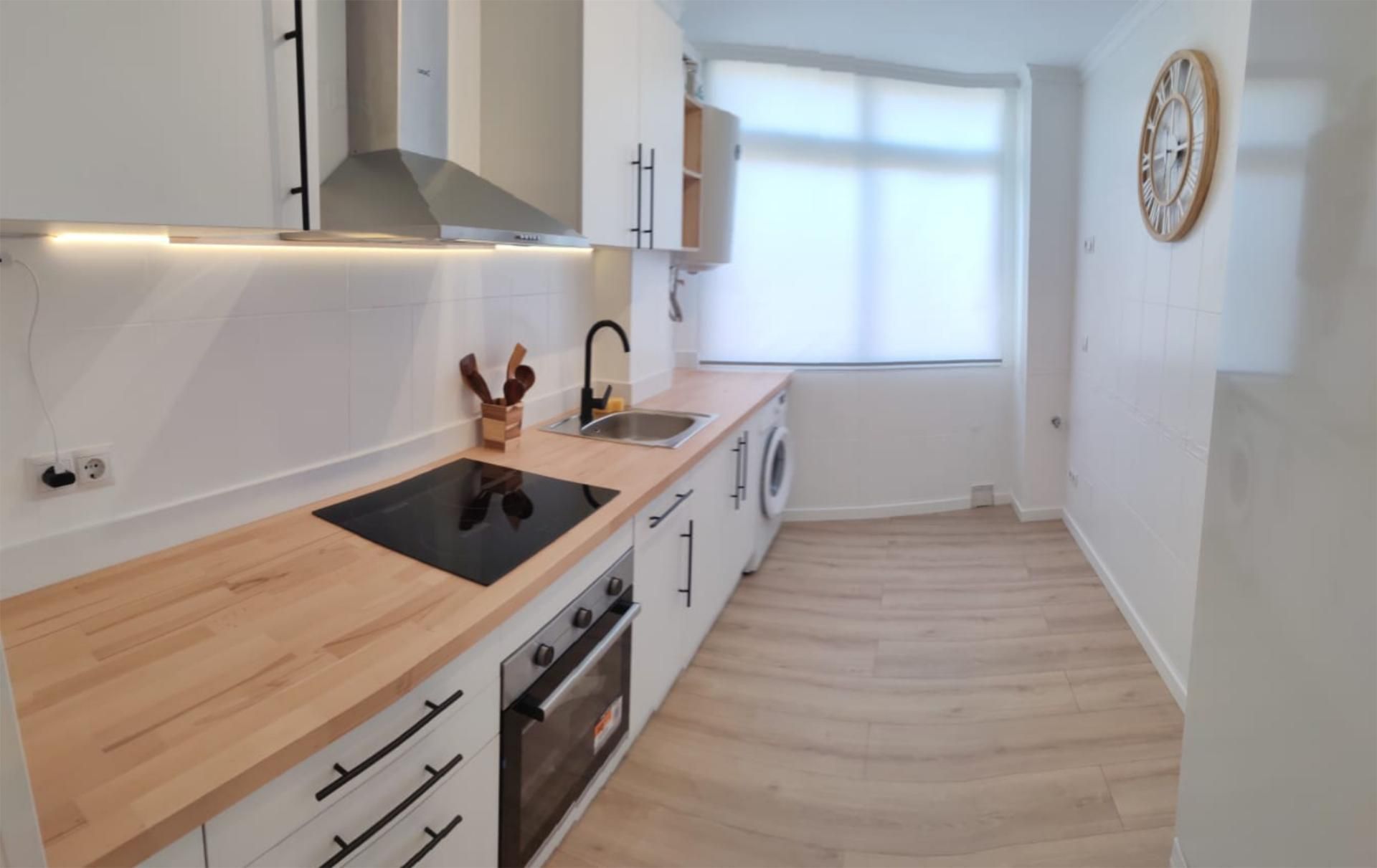 Kitchen of Flat for sale in Roquetas de Mar  with Parquet flooring, Furnished and Oven