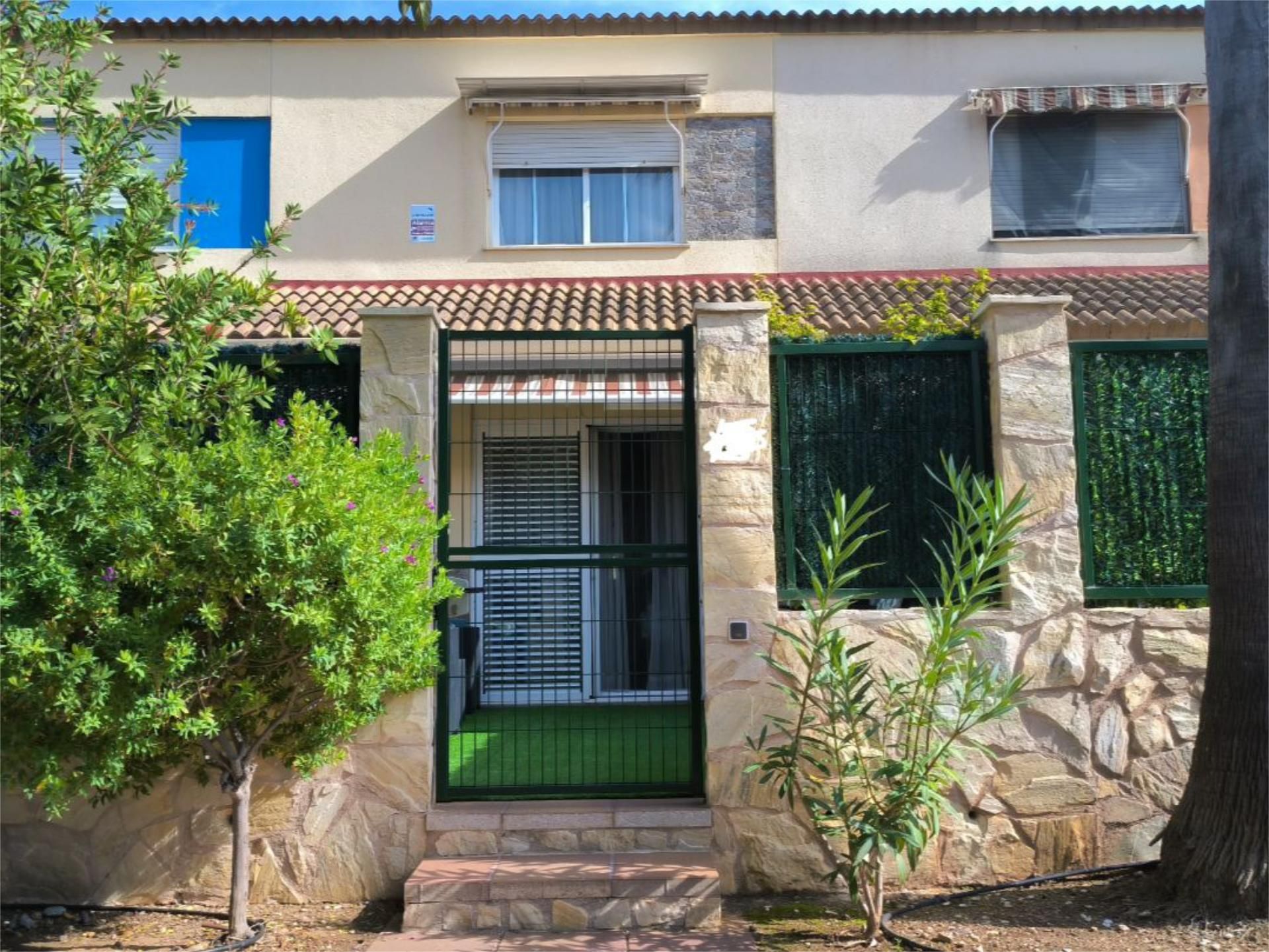Flat for sale in Avenida Jaime I, 2, El Balcó - Jaume I Exterior view of Flat for sale in Oropesa del Mar / Orpesa  with Terrace, Storage room and Swimming Pool