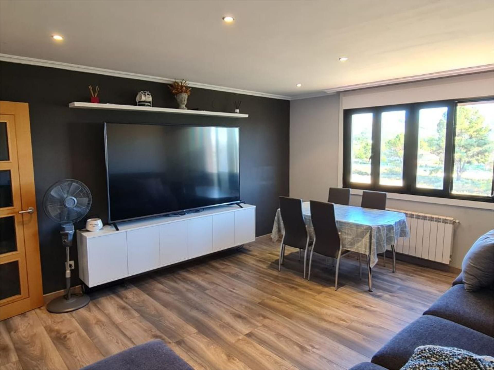 Dining room of Flat to rent in Verín  with Heating, Parquet flooring and Terrace