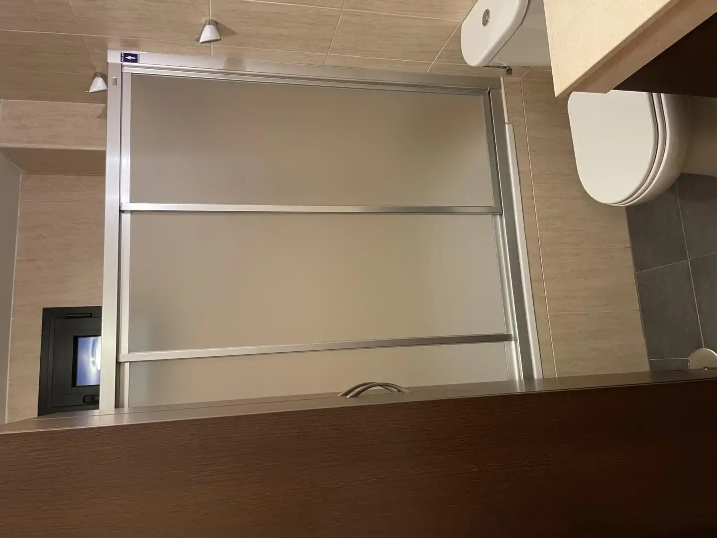 Apartamento de alquiler en Plaza Pradollano, Zona baja Baño de Apartamento de alquiler en Sierra Nevada con Calefacción, Amueblado y Parking comunitario