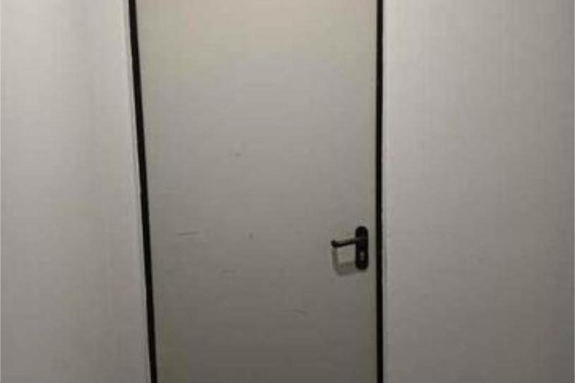 Box room to rent in Núcleo Urbano, Valencia - image 1 Photo 1 of Box room to rent in Núcleo Urbano, Valencia