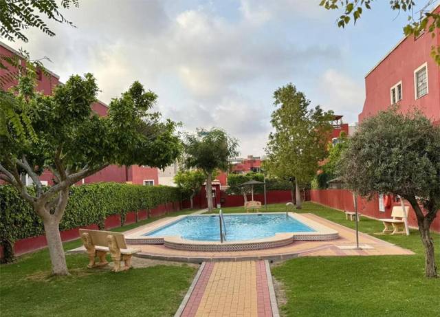 Piso en Alquiler en Calle Laguna de Fuentilleja, 4R en La Florida